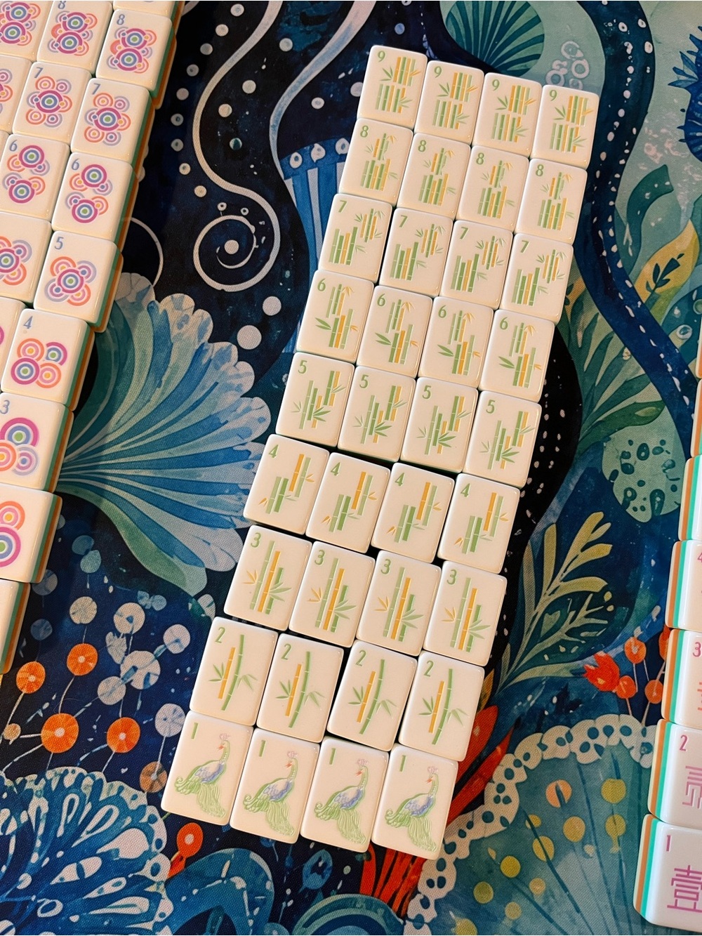 Mahjong Tile Set with Matching Mat - Picture 4 of 13